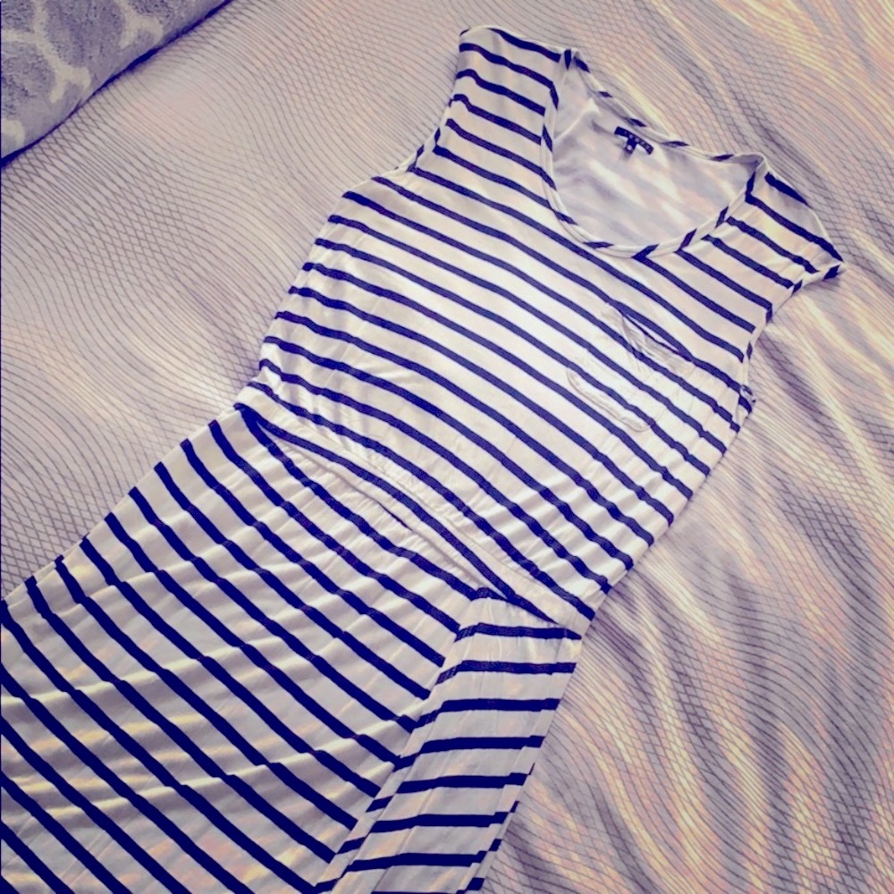 Striped Theory Dress in Navy and White 💙⚓️🤍
